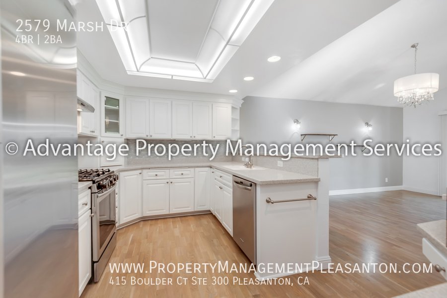 Unique 4 Bed, 2 Bath, 1,683 sq. ft. Townhome off Bollinger Canyon Rd property image