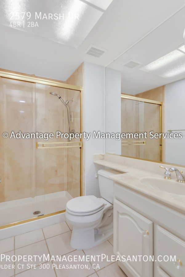 Unique 4 Bed, 2 Bath, 1,683 sq. ft. Townhome off Bollinger Canyon Rd property image