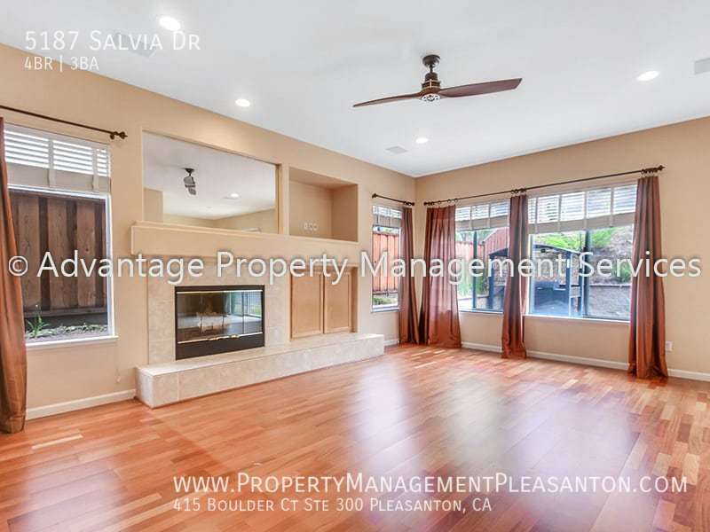 Spacious 4 bed, + office, 3 bath 2992 sq ft. home located in Five Can property image