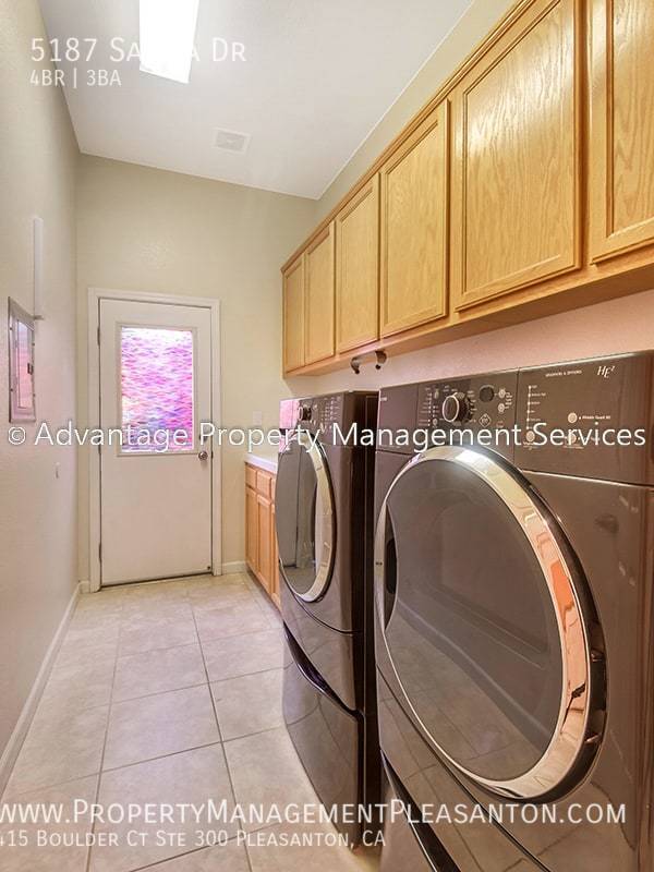 Spacious 4 bed, + office, 3 bath 2992 sq ft. home located in Five Can property image