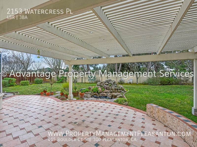 Spacious 4 Bed, 3 Bath, 2,811 sq. ft. SFR near Bridges property image