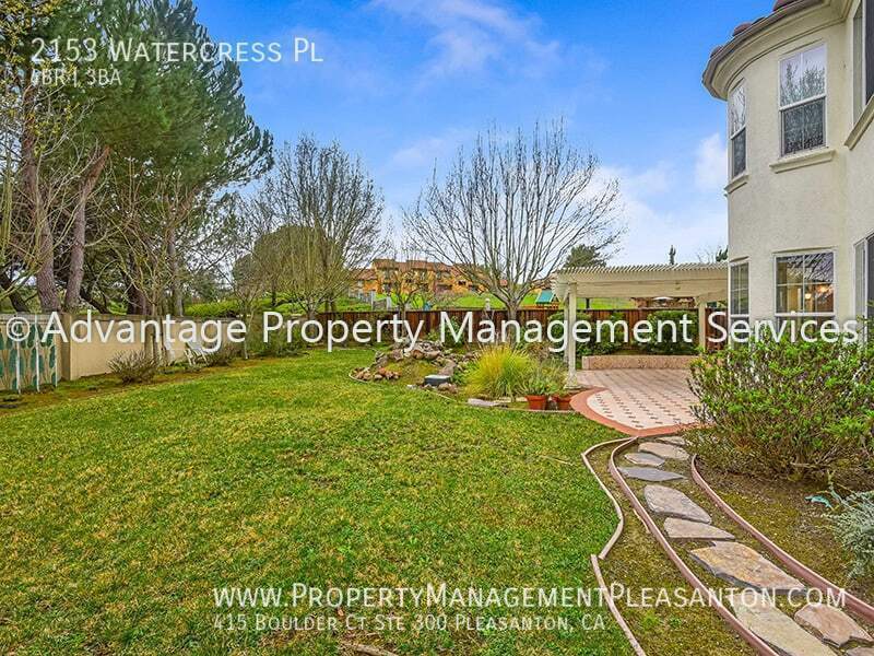 Spacious 4 Bed, 3 Bath, 2,811 sq. ft. SFR near Bridges property image