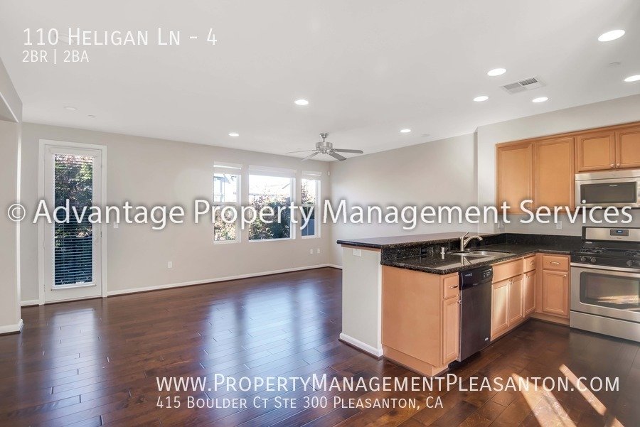 Bright 2 Bed, 2 Bath, 1155 Condo near Los Positas College property image