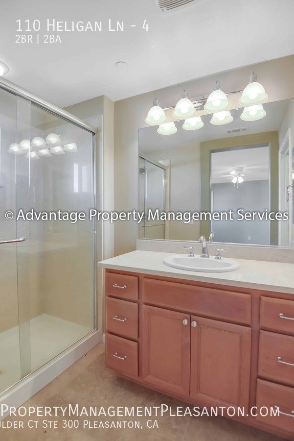 Bright 2 Bed, 2 Bath, 1155 Condo near Los Positas College property image