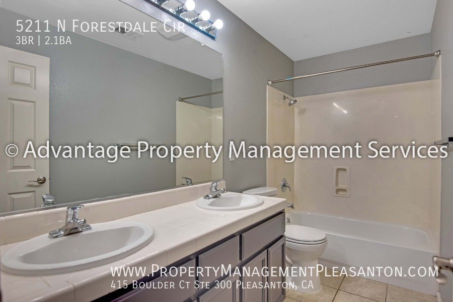 3 bed/2.5 bath 2,220 sq ft Home in Desirable Dublin Ranch Neighborhood property image