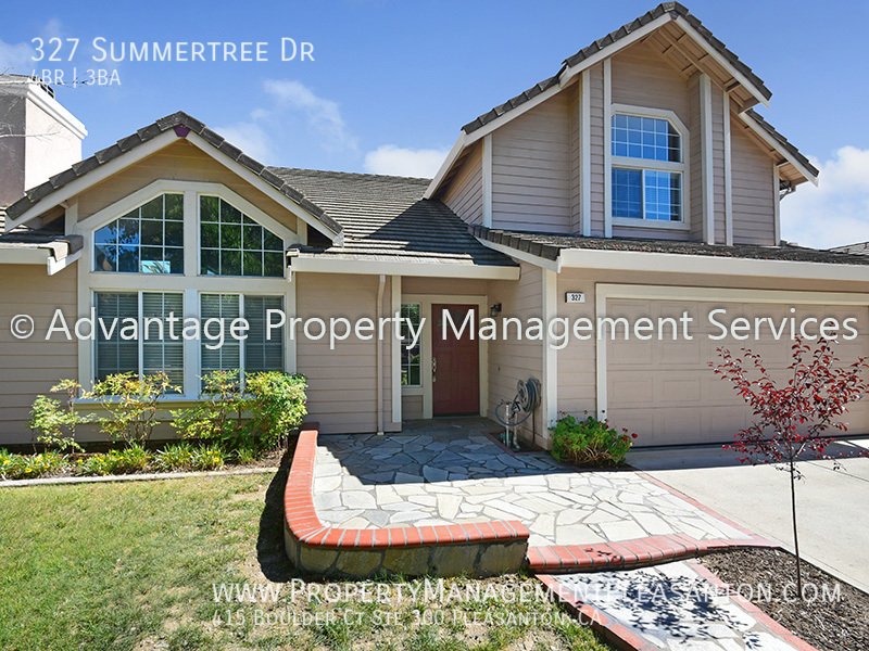 Spacious 4 Bed, 3 Bath, 2,496 sq. ft. SFR Near Hagemann Park property image