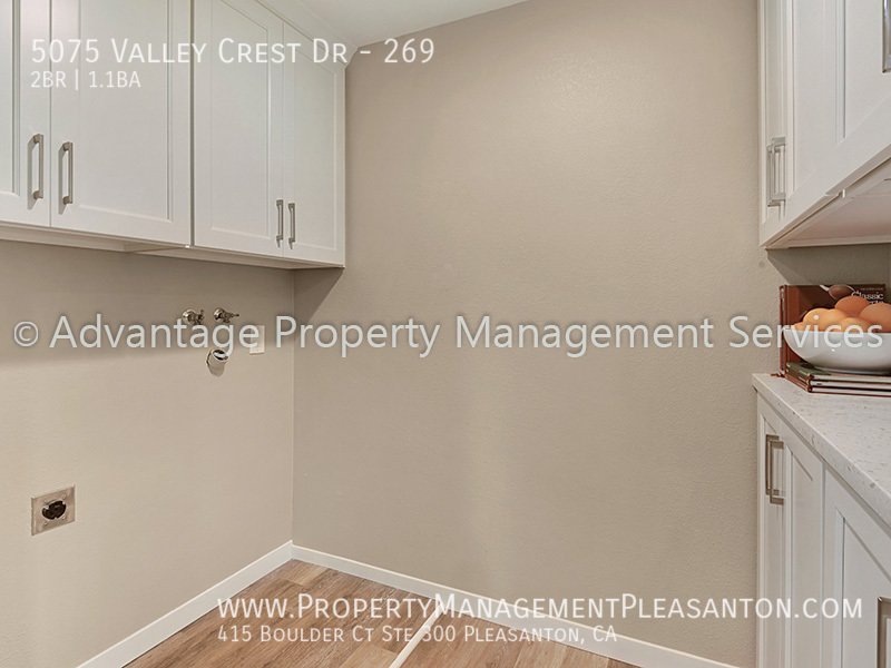 Nice 2 Bed, 1.5 Bath, 1,260 sq. ft. Condo located off Clayton Rd property image