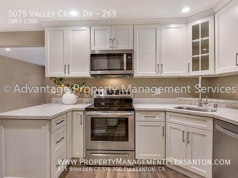 Nice 2 Bed, 1.5 Bath, 1,260 sq. ft. Condo located off Clayton Rd property image