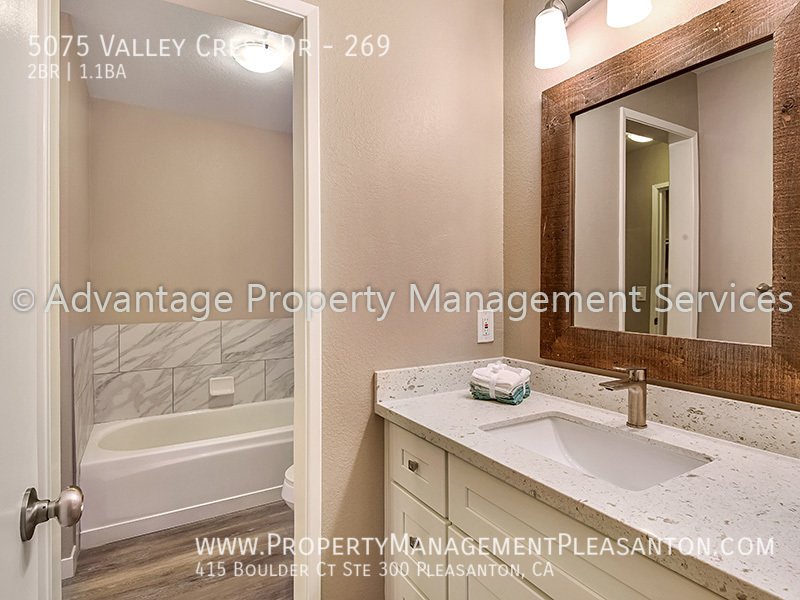 Nice 2 Bed, 1.5 Bath, 1,260 sq. ft. Condo located off Clayton Rd property image