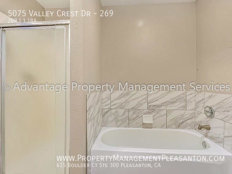 Nice 2 Bed, 1.5 Bath, 1,260 sq. ft. Condo located off Clayton Rd property image