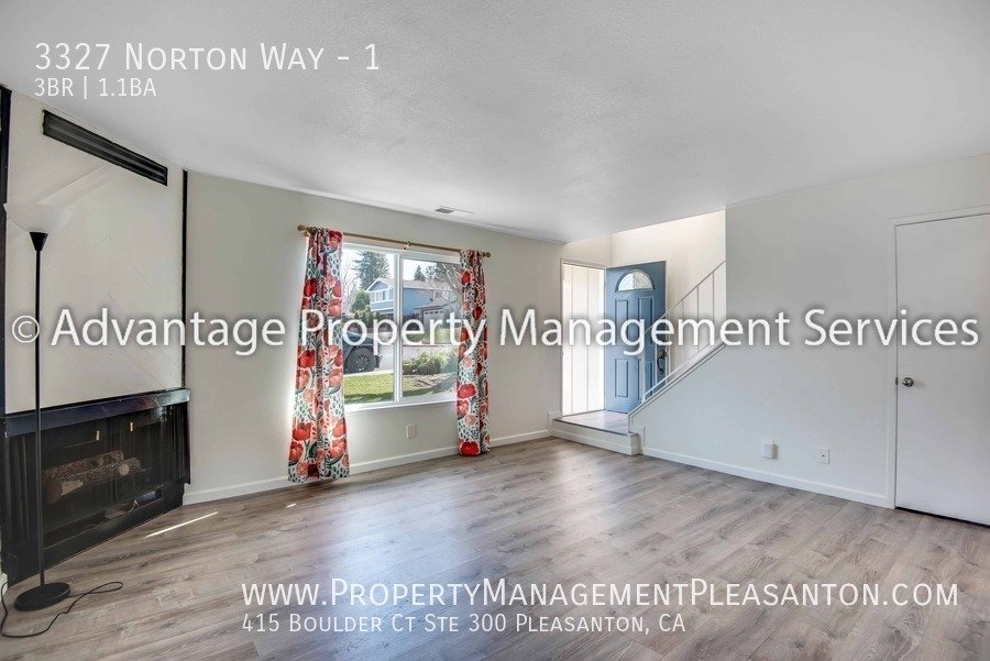 3 Bed, 1.5 Bath, 1182 sq ft Townhome property image