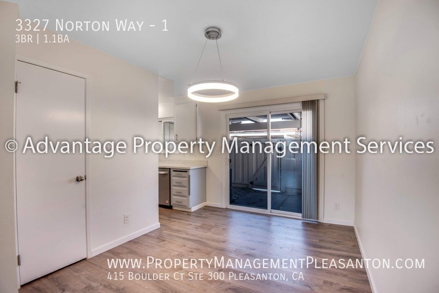 3 Bed, 1.5 Bath, 1182 sq ft Townhome property image