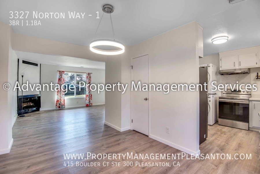 3 Bed, 1.5 Bath, 1182 sq ft Townhome property image