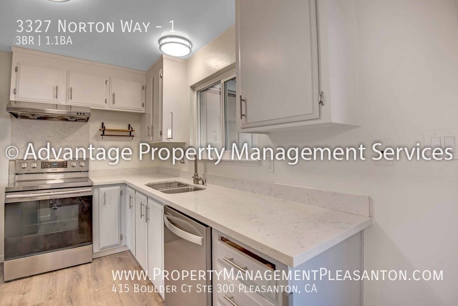 3 Bed, 1.5 Bath, 1182 sq ft Townhome property image