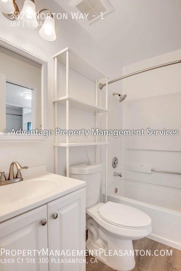 3 Bed, 1.5 Bath, 1182 sq ft Townhome property image