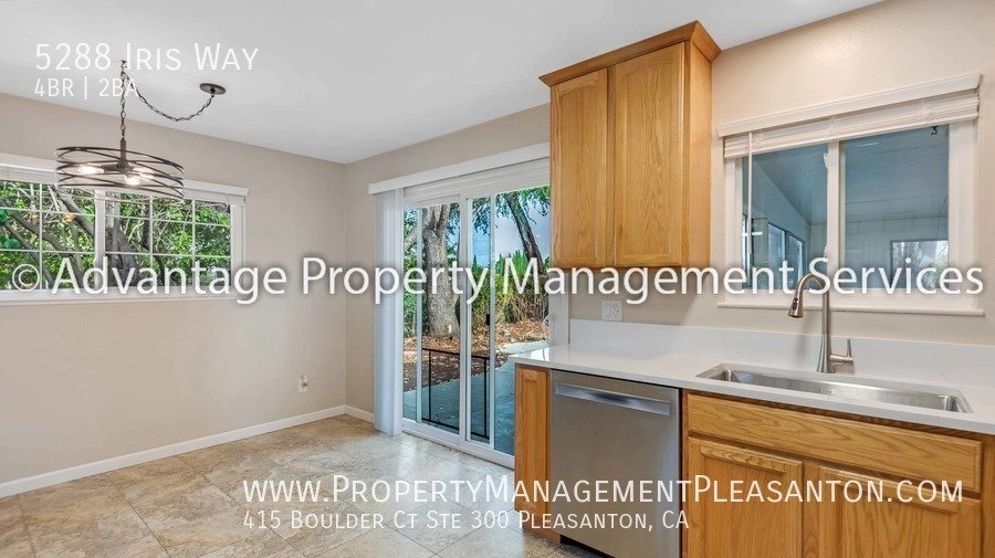 Single Story, 4 bed, 2 bath,  1196 sq ft home property image