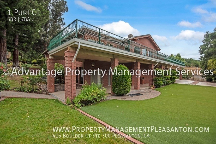 Unique 6 Bed, 7 bath, 8,000 sq ft with indoor pool property image