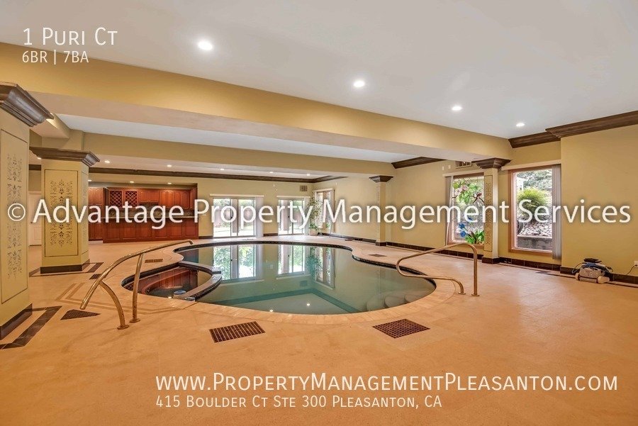 Unique 6 Bed, 7 bath, 8,000 sq ft with indoor pool property image
