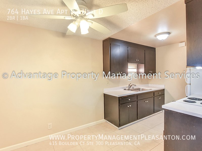 Large 2 Bed, 1 Bath,  925 sq. ft. apartment off East Ave property image